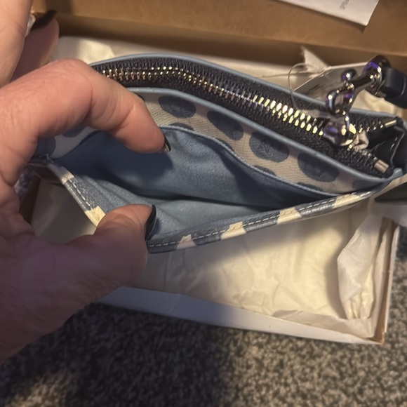 Coach - Picture 2 of 3